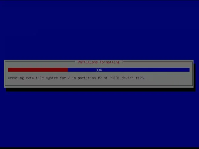 Debian 설치 프로그램이 선택한 파티션에 파일 시스템을 생성하며 포맷을 진행하는 화면