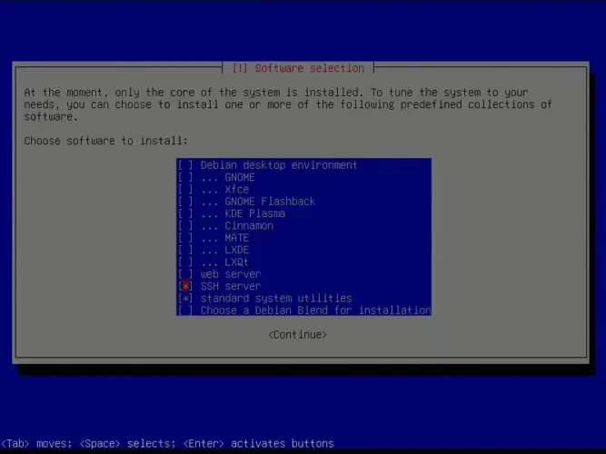 Debian 설치 과정에서 데스크톱 환경을 제외하고 SSH 서버와 기본 시스템 유틸리티만 선택한 화면